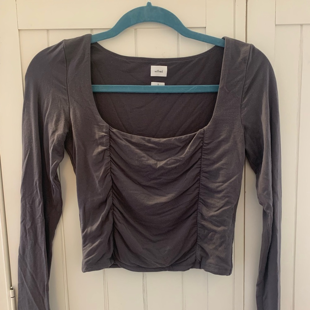Aritzia grey top